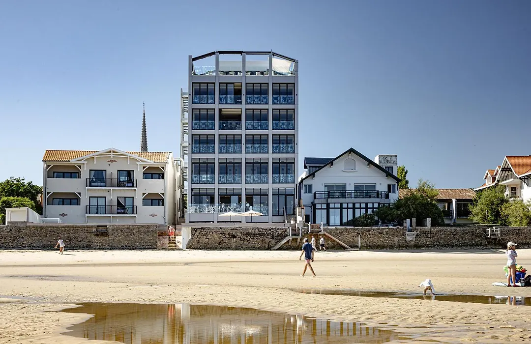Les Vagues Hotel&Spa-1